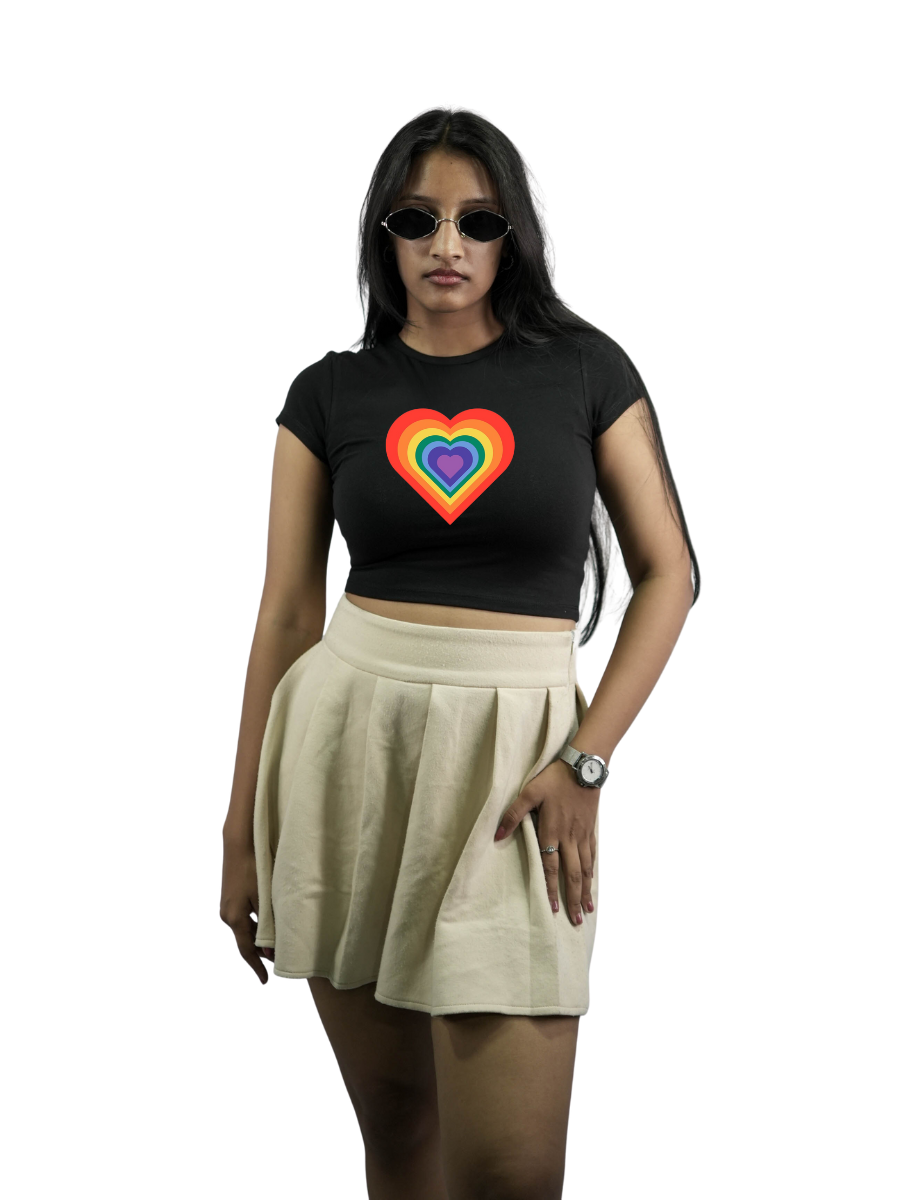 RAINBOW HEART ESSENTIAL Black Baby Tee