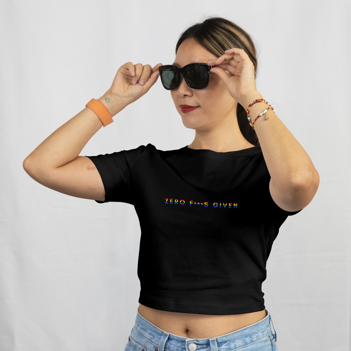 RAINBOW ESSENTIAL Black Baby Tee
